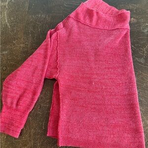 FREE PEOPLE OFF THE SHOULDER Red KNIT PULLOVER